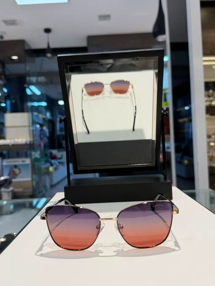 Lacoste LC-57